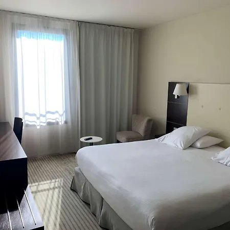 Mercure La Duranne Gare Tgv 4*