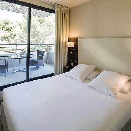 Mercure La Duranne Gare Tgv 4*